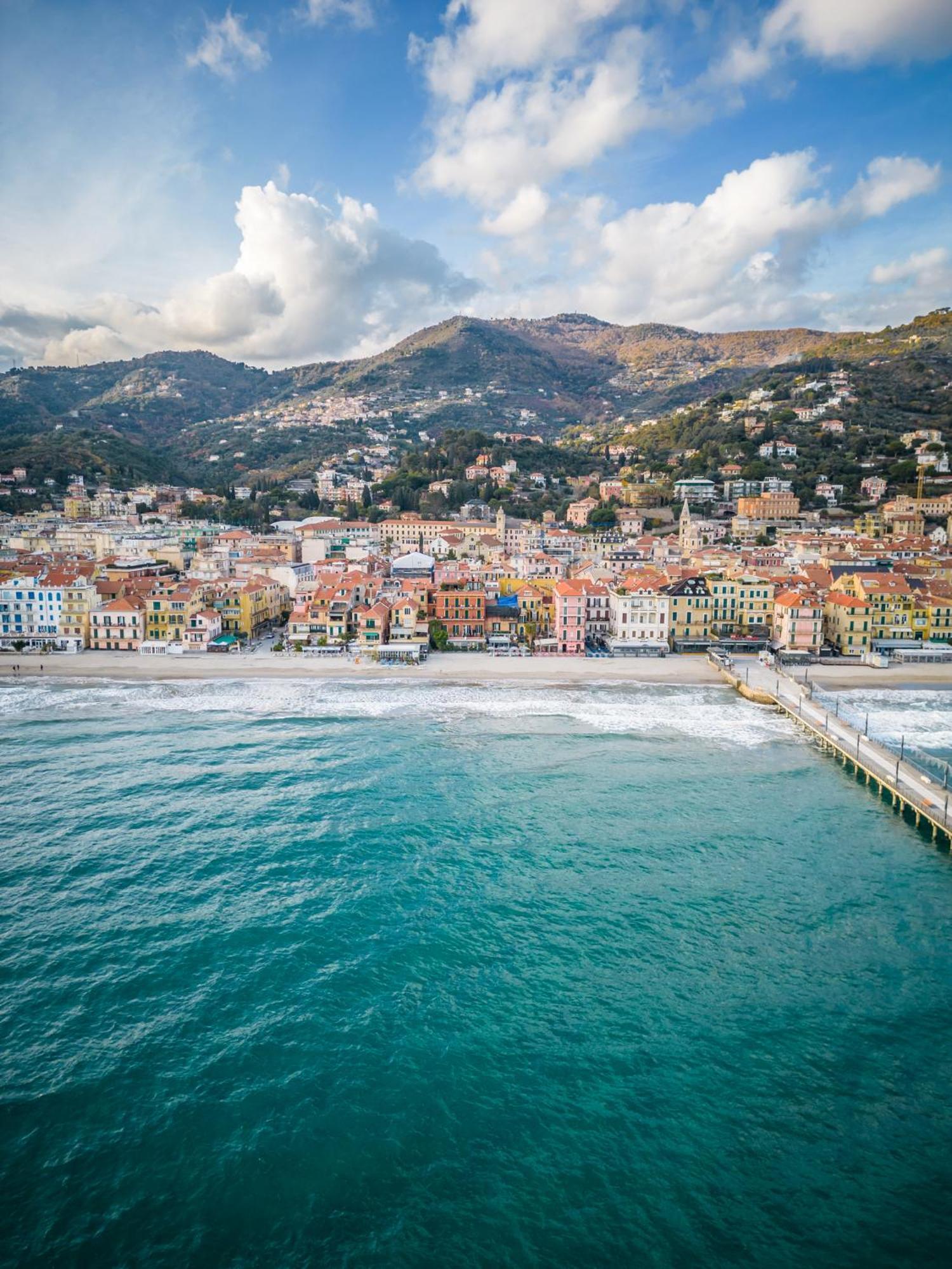 Aparthotel Le Terrazze Alassio Exterior foto