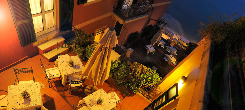 Aparthotel Le Terrazze Alassio Exterior foto